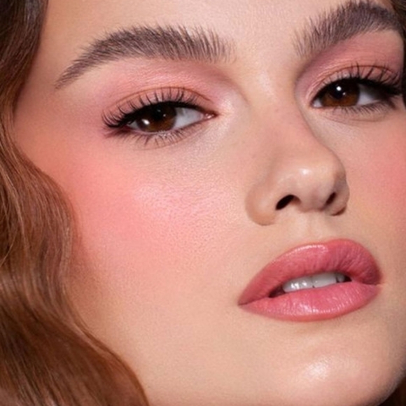 Bobbi Brown Blush in Pretty Pink Pink (cool toned medium dark pink) - Picture 6 of 13